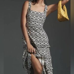 “SIZE MEDIUM” WOMENS Anthropologie The Blythe Square-Neck
Tiered Dress